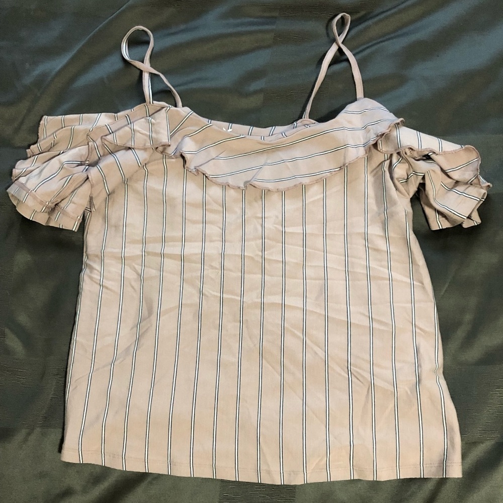 NWT American Eagle cold shoulder tank shirt
